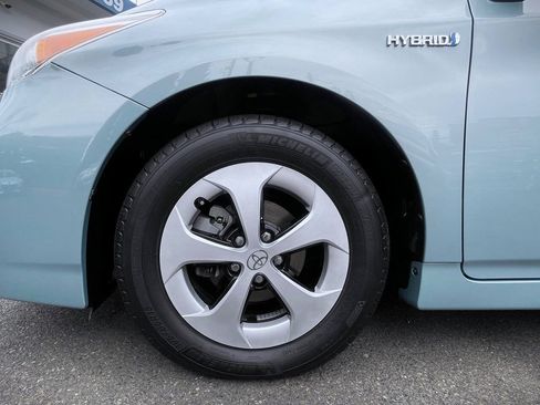 Used 2015 Toyota Prius Two FWD image 16