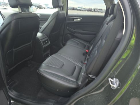 Used 2023 Ford Edge Titanium w/ Class II Trailer Tow Package image 18