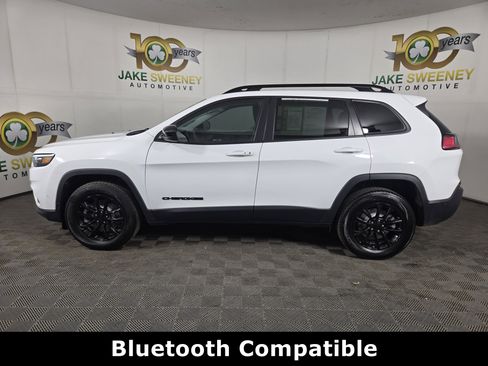 Used 2023 Jeep Cherokee Altitude Lux AWD/4WD image 4
