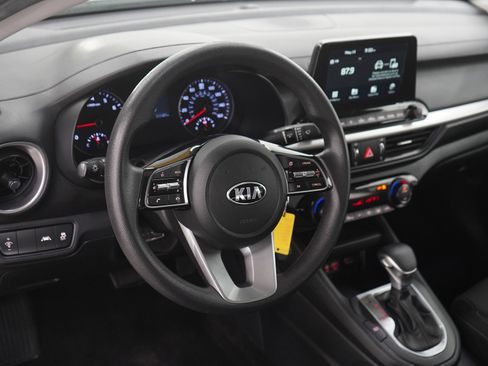 Used 2019 Kia Forte LXS FWD image 19