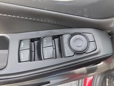 Certified 2023 Chevrolet Traverse LT FWD image 21