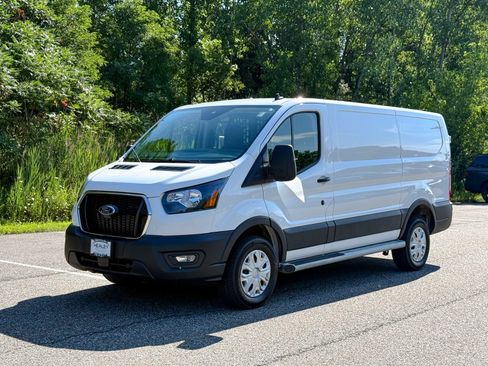 Used 2025 Ford Transit 250 Low Roof w/ Exterior Upgrade Package RWD image 3