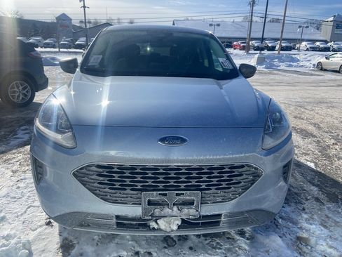 Used 2022 Ford Escape SE w/ Convenience Package image 2