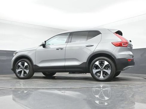 Used 2024 Volvo XC40 B5 Plus w/ Protection Package Premier AWD/4WD image 37