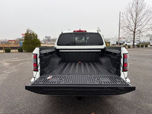 New 2026 Nissan Frontier SV image 5