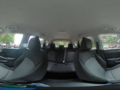 Used 2025 Kia Soul LX w/ LX Technology Package FWD image 40