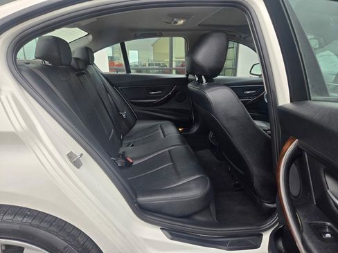 Used 2015 BMW 320i xDrive Sedan image 11
