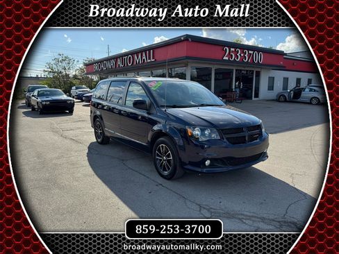 Used 2016 Dodge Grand Caravan R/T image 1