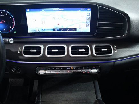 Used 2021 Mercedes-Benz GLE 350 4MATIC w/ Premium Package image 21