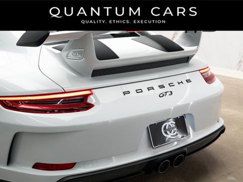 Used 2018 Porsche 911 GT3 RWD image 26