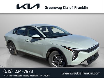 New 2025 Kia K4 LXS