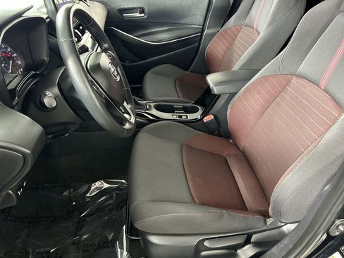 Used 2025 Toyota Corolla SE image 21