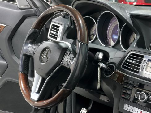 Used 2014 Mercedes-Benz E 550 Cabriolet image 40