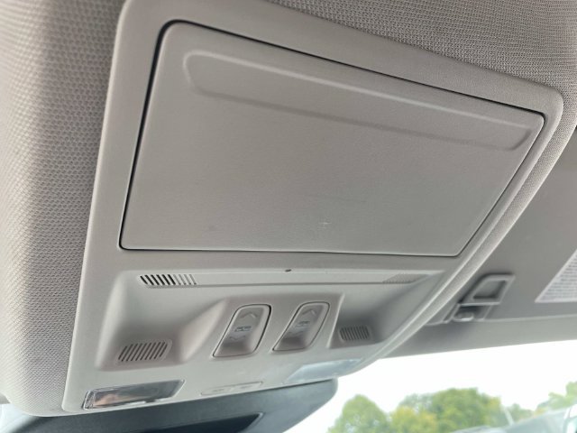 Used 2022 Ford Escape SEL w/ Technology Package FWD image 34