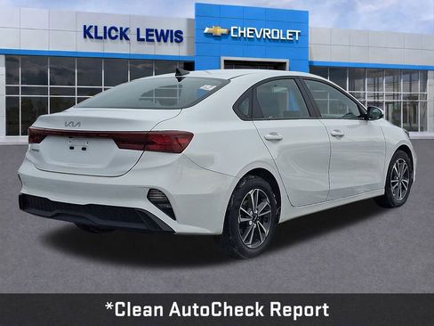 Used 2024 Kia Forte LXS image 7