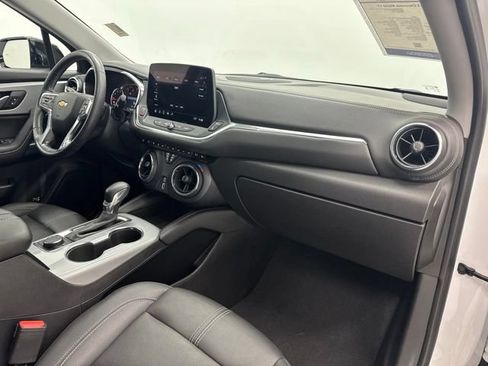 Used 2023 Chevrolet Blazer LT FWD image 28