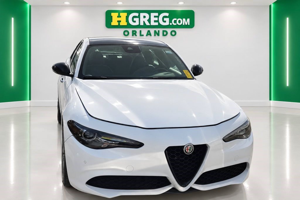 Used 2022 Alfa Romeo Giulia Veloce RWD image 7