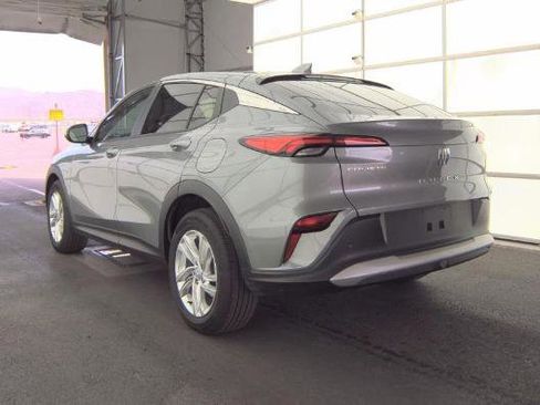 Used 2025 Buick Envista Preferred image 4