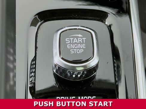 Used 2018 Volvo XC60 T8 Inscription w/ Advanced Package image 13