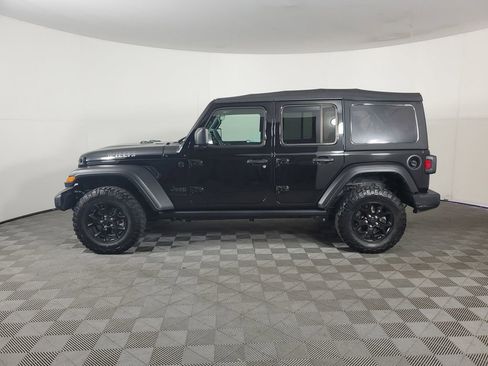 Used 2022 Jeep Wrangler Unlimited Willys image 7