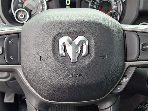 Used 2024 RAM 2500 Tradesman w/ Chrome Appearance Group image 20