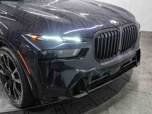 Certified 2023 BMW X7 xDrive40i w/ M Sport Package image 11