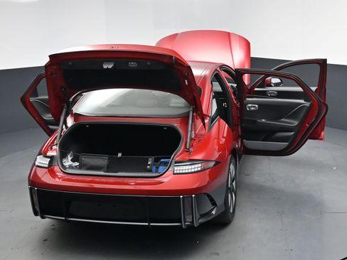 New 2025 Hyundai Ioniq 6 SE image 16