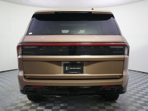 New 2026 Lincoln Navigator Black Label AWD/4WD image 5
