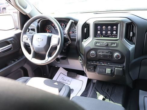 Used 2025 Chevrolet Silverado 1500 Custom w/ LPO, Dark Essentials Package AWD/4WD image 12