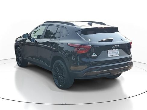 Certified 2024 Chevrolet Trax ACTIV w/ Sunroof Package FWD image 3