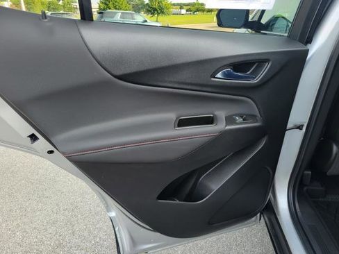 Certified 2022 Chevrolet Equinox RS w/ LPO, Floor Liner Package image 10