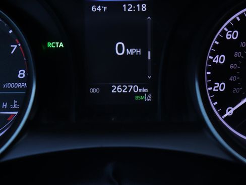 Used 2021 Toyota Camry SE image 25