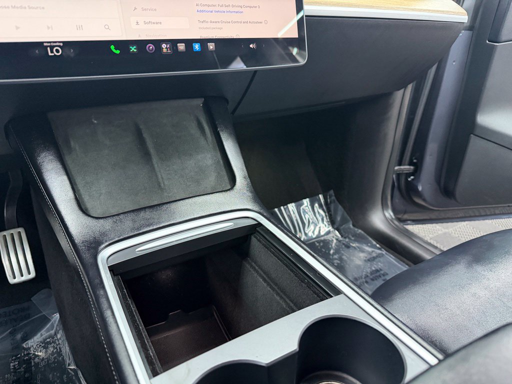 Used 2022 Tesla Model Y Performance AWD/4WD image 26