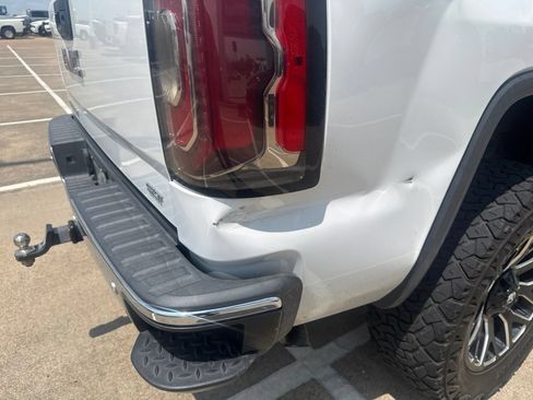 Used 2018 GMC Sierra 1500 SLT AWD/4WD image 7