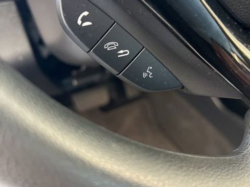 Used 2021 Honda HR-V LX image 3