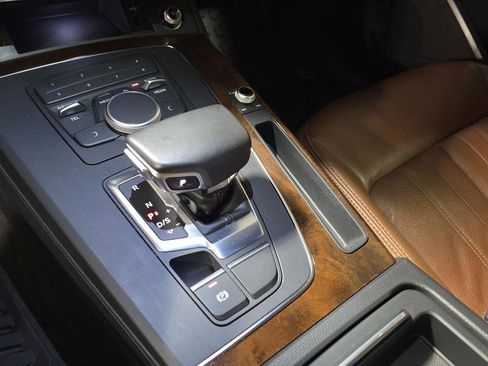 Used 2018 Audi Q5 2.0T Premium Plus image 21
