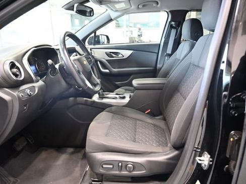 Used 2020 Chevrolet Blazer LT FWD image 9