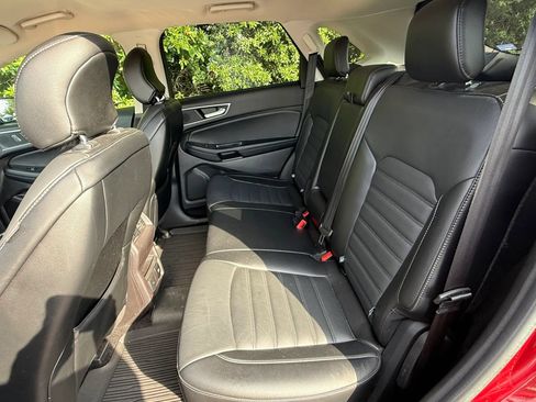 Used 2017 Ford Edge SEL w/ Equipment Group 201A AWD/4WD image 39