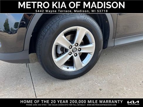 Used 2015 Toyota RAV4 XLE AWD/4WD image 10