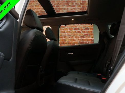 Used 2022 Nissan Rogue SV w/ SV Premium Package image 31