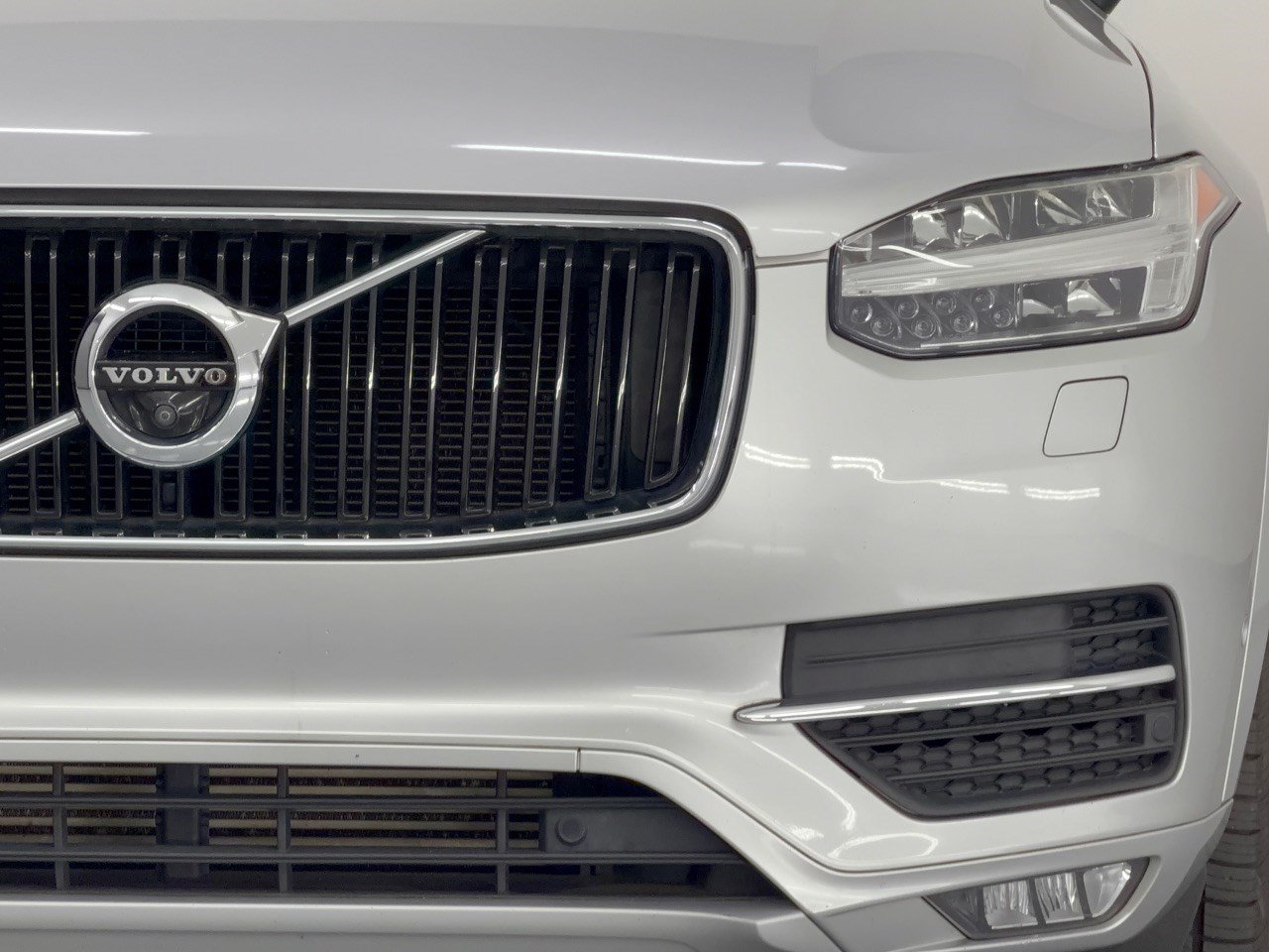 Used 2019 Volvo XC90 T6 Momentum w/ Advanced Package AWD/4WD image 12