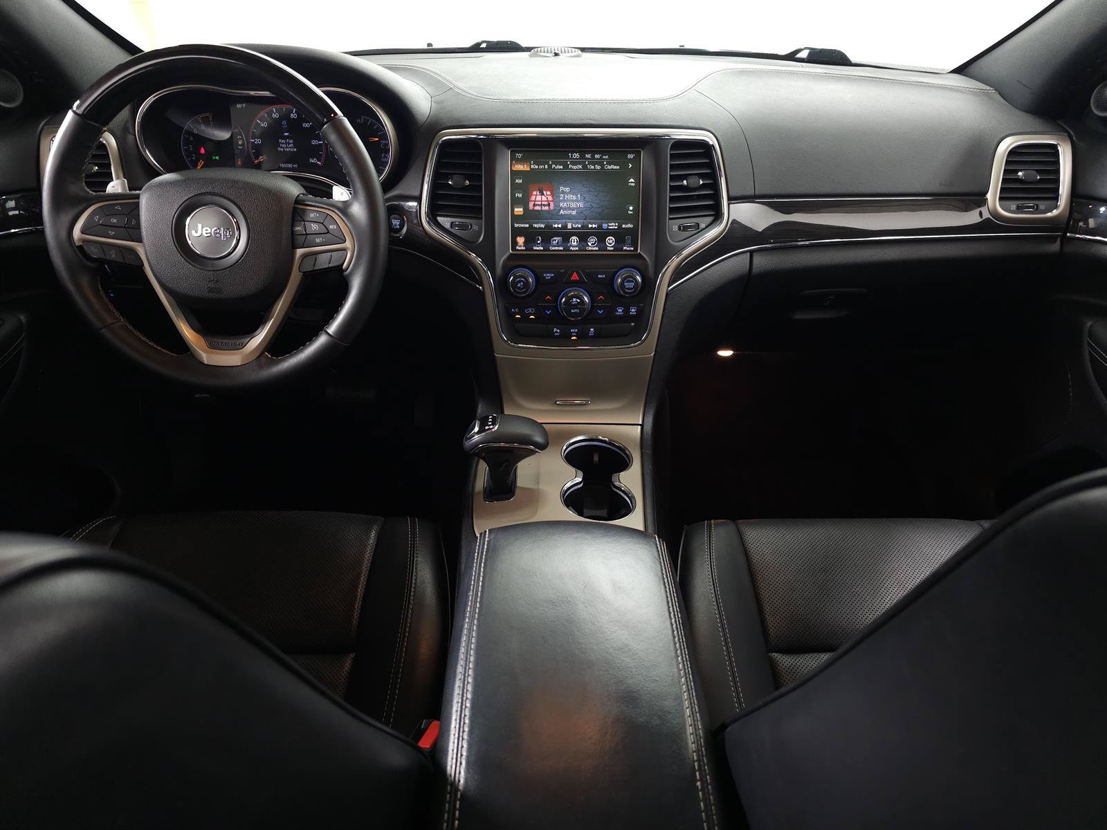 Used 2014 Jeep Grand Cherokee Overland AWD/4WD image 21