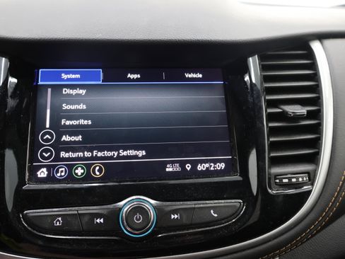 Used 2021 Chevrolet Trax LS w/ Tint and Cruise Package image 47