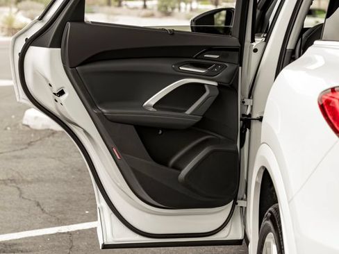 Certified 2025 Audi Q5 Premium Plus w/ Premium Plus AWD/4WD image 25