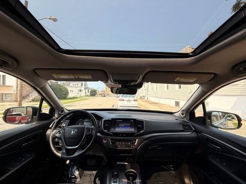 Used 2022 Honda Ridgeline RTL-E image 24
