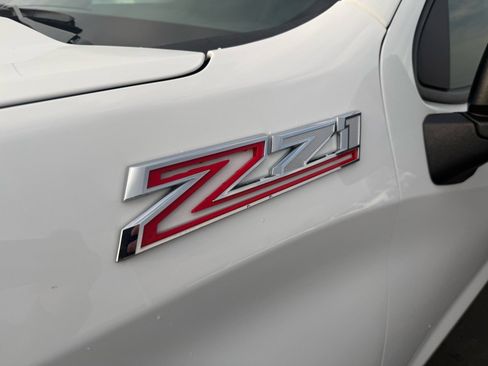 Used 2025 Chevrolet Silverado 1500 RST w/ Z71 Off-Road Package image 11