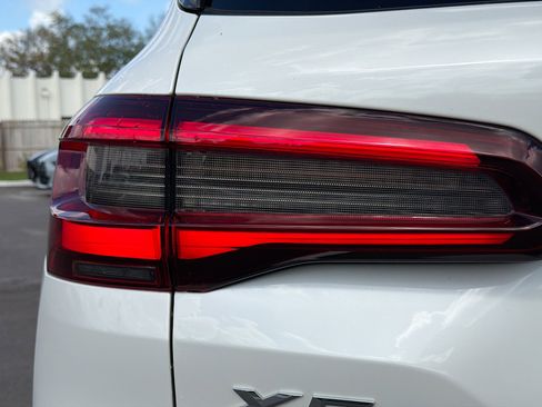 Used 2023 BMW X5 sDrive40i w/ Premium Package image 10