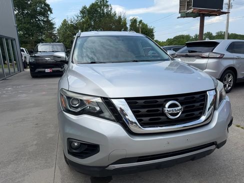 Used 2018 Nissan Pathfinder SV AWD/4WD image 26