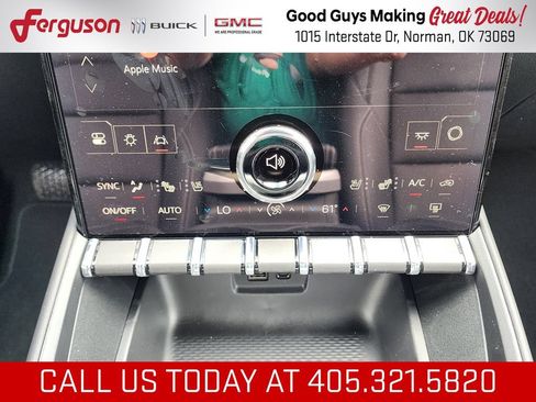 New 2027 GMC Terrain Elevation w/ Elevation Premium Package FWD image 30