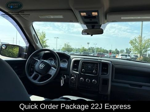 Used 2019 RAM 1500 Classic Tradesman AWD/4WD image 12